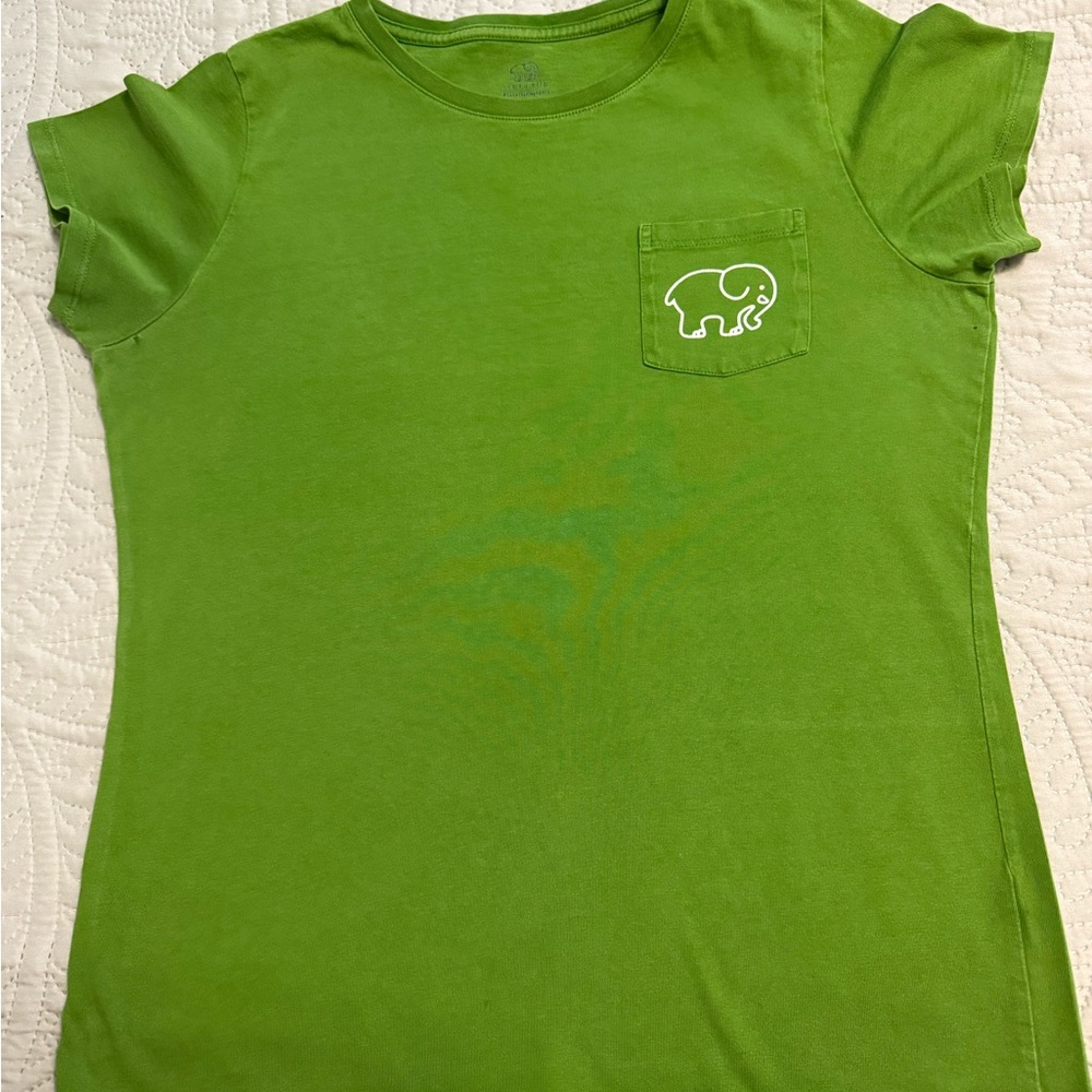 Ivory Ella Green Short Sleeve Tee with Elephant Pocket Size M